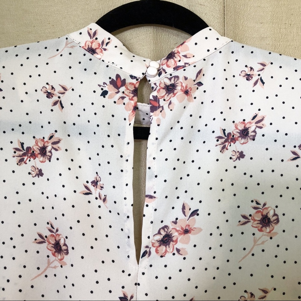 Floral Long Ruffled Sleeve Blouse - Picture 5 of 5